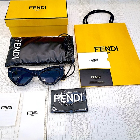 The NEW FENDI FE40146I Diamonds FF Logo 40146 Black Gold Fashion Cat Sunglasses - Picture 2 of 16